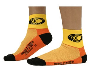 Read more about the article Socken mit Logo